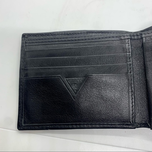 Men’s Leather Guess wallet - Picture 3 of 6